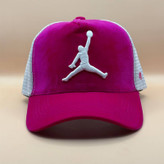 خرید کلاه کپ صورتی مدل جردن