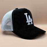 کلاه کپ مشکی LA زیر قیمت بازار