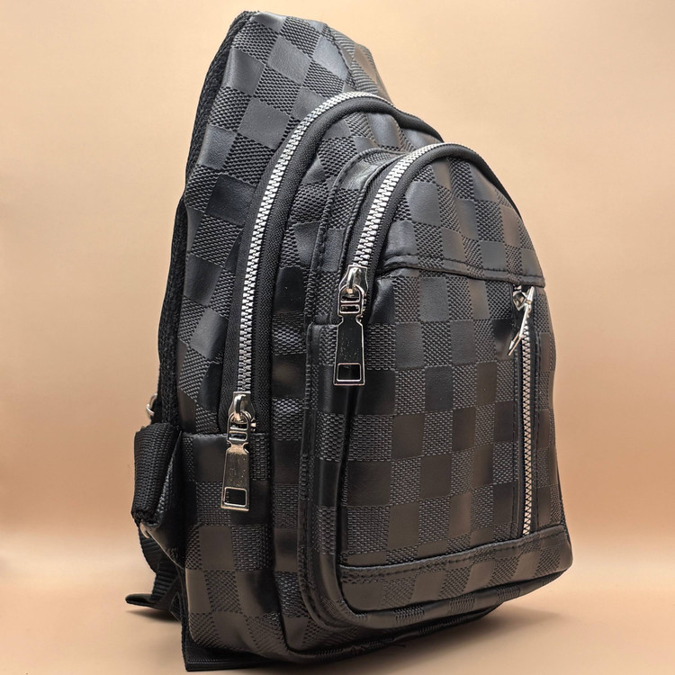 بادی بگ چرم مشکی مدل شطرنجی 1