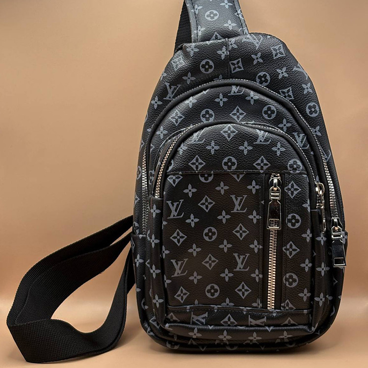 بادی بگ مشکی چرم مدل لویی ویتون