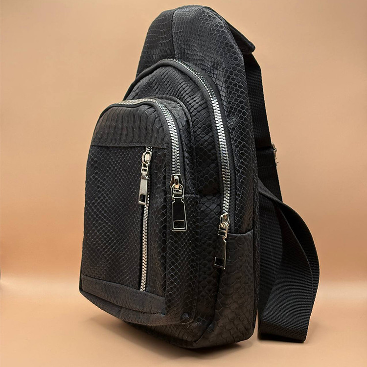 بادی بگ چرم مشکی مدل پوستی