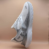 کتانی مردانه لژ دار سفید مدل بروکس