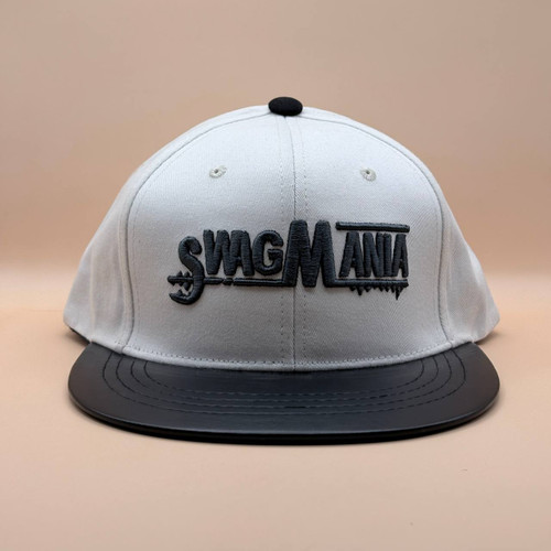 کلاه کپ کره ای سفید مدل 'گلدوزی برجسته