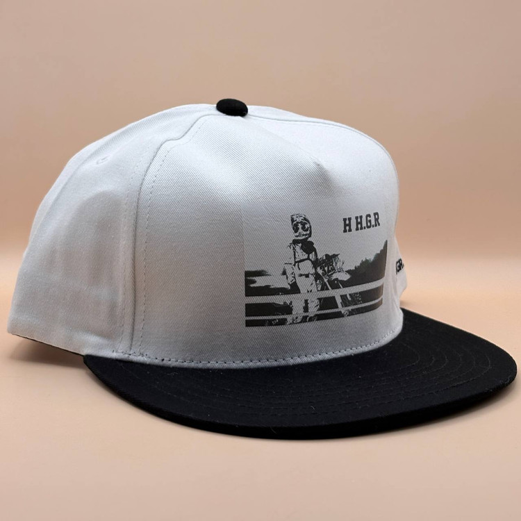 کلاه کپ کره ای سفید مدل H H.G.R