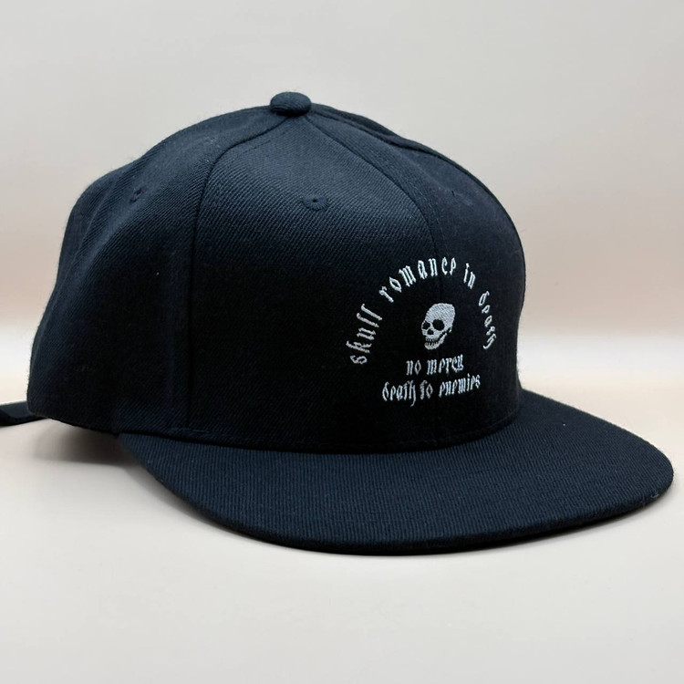 کلاه کپ کره ای مشکی مدل اسکلت